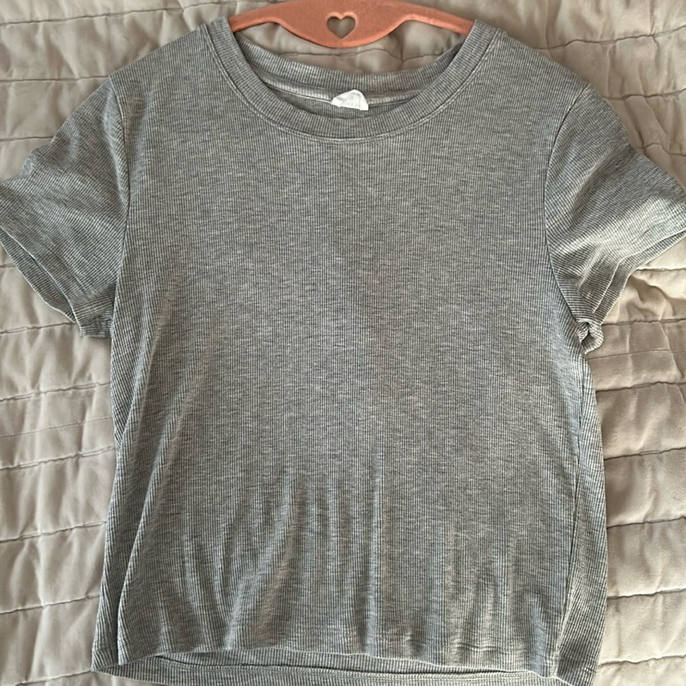 Aritzia Wilfred grey ribbed top